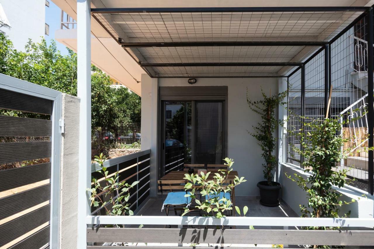 Groundfloor 2Br Apt With Smallyard Near The Heart Of Kalamata Exterior foto